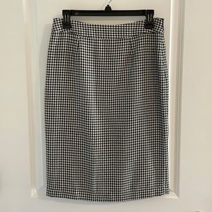 Vesti Houndstooth Pencil Skirt Size 4